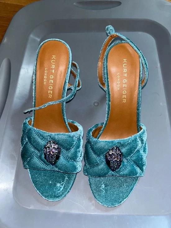 Kurt Geiger Teal Velvet Jeweled Heels. Size 41 European size - Picture 1 of 9